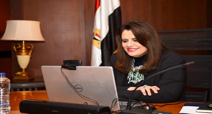 في إطار مبادرة “ساعة مع الوزيرة”.. وزيرة الهجرة تلتقي أعضاء ورموز الجالية المصرية في لبنان وسلطنة عمان