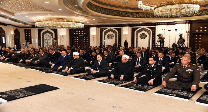وزير الداخلية يؤدي صلاة الجمعة في مسجد الشرطة بالقاهرة الجديدة