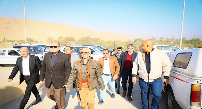 بالصور .. وزيره البيئة تتفقد المحطات الوسيطة بمراكز أبو تيج وديروط ومنفلوط