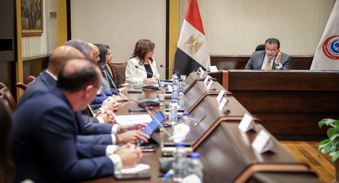 بالصور.. وزير الصحة يبحث مع غرفة التجارة الأمريكية سبل الاستثمار بالقطاع الصحي