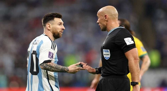 البولندي مارتشينياك حكم نهائي مونديال قطر يدير مباراة الأهلي وبيراميدز