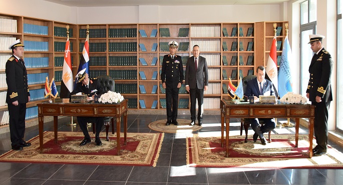 بالصور..الكلية البحرية توقع بروتوكول تعاون مع جامعة الإسكندرية