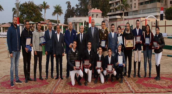 بالصور.. القوات المسلحة تنظم بطولة الجمهورية لقفز الموانع بنادي الفروسية