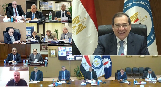 بالصور.. وزير البترول: أهمية كبرى لمشروعات تعظيم القيمة المضافة للموارد الطبيعية