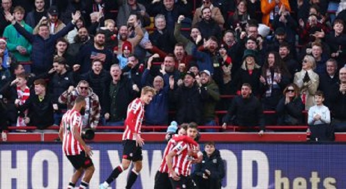 ليفربول يسقط بثلاثية أمام برينتفورد بالدوري الإنجليزي