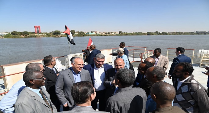 بالصور .. وزير الرى ونظيره السوداني يتفقدان محطة قياس تصرفات الخرطوم على النيل الأزرق