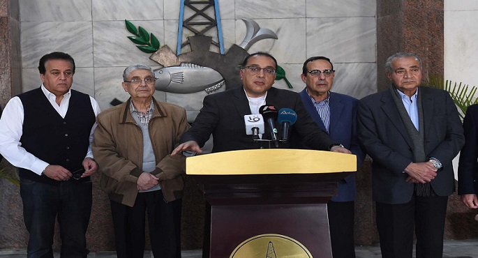 بالفيديو والصور.. رئيس الوزراء من قلب سيناء: الدولة بكل أجهزتها بذلت جهدا كبيرا لنزع الإرهاب وتحقيق التنمية