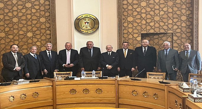 بالصور.. شكري يجري نقاشا مع التشكيل الجديد لمجلس الشئون الخارجية حول علاقات مصر مع شركائها الاستراتيجيين