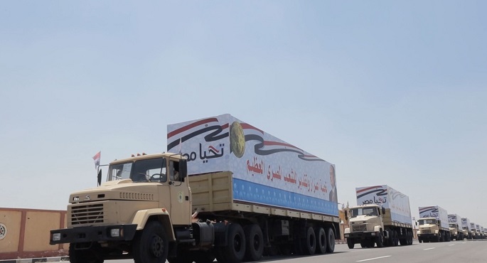 بالفيديو والصور .. القوات المسلحة تواصل تخفيف الأعباء على المواطنين بتوزيع كميات كبيرة من الحصص الغذائية