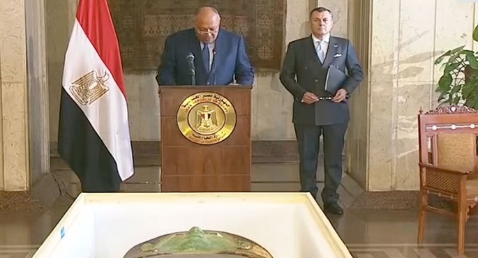 مؤتمر صحفي مشترك لتسلم “التابوت الأخضر” الأثري بعد استعادته من الولايات المتحدة