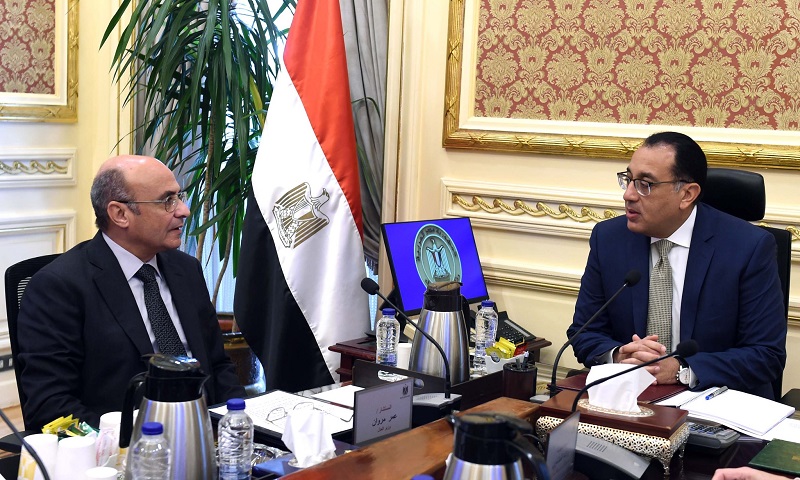 بالصور .. مدبولي يلتقي وزير العدل ويوجه بإنشاء خط ساخن لتلقي الشكاوى ضد من يتعسف في استخدام هذه السلطة