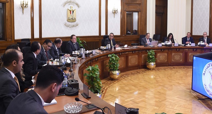 مدبولي: مجموعة عمل لمتابعة أولويات الإفراج عن السلع والبضائع