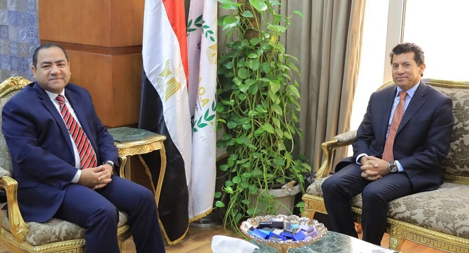 وزير الرياضة ورئيس التنظيم والإدارة يبحثان تعزيز التعاون المشترك