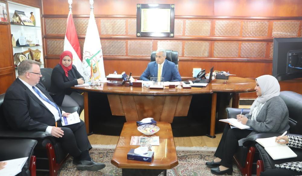 بالصور.. وزير القوى العاملة يَلتقي مدير منظمة العمل الدولي بالقاهرة
