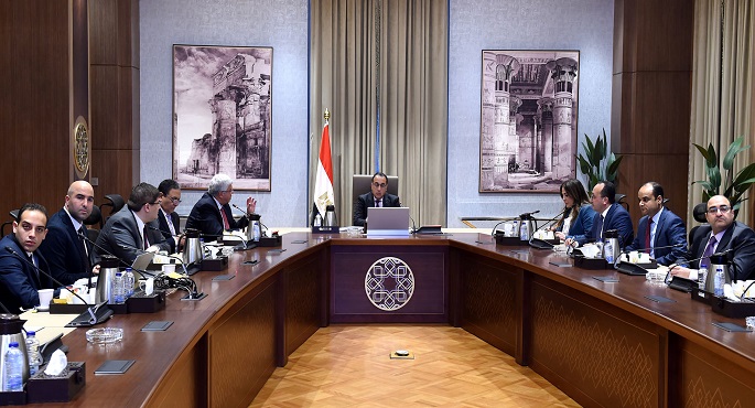 بالصور.. رئيس الوزراء يستعرض مع وزير التعليم العالى أهداف المنصة الإلكترونية للإرشاد المهني لطلاب الجامعات