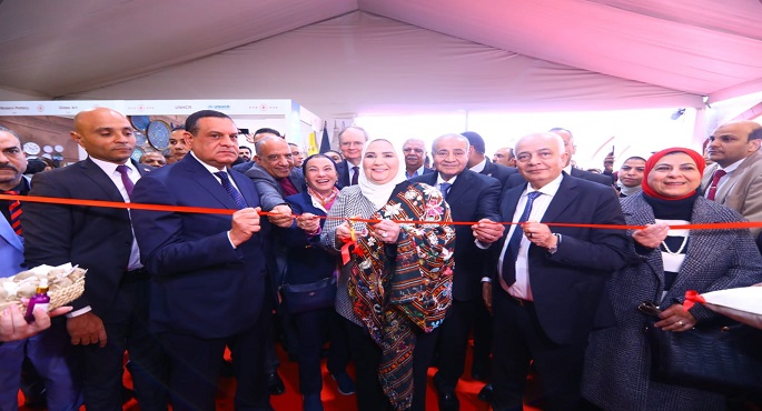 بالصور.. القباج تفتتح معرض “ديارنا” للحرف اليدوية والتراثية تحت شعار “مصر بتتكلم حرفي”