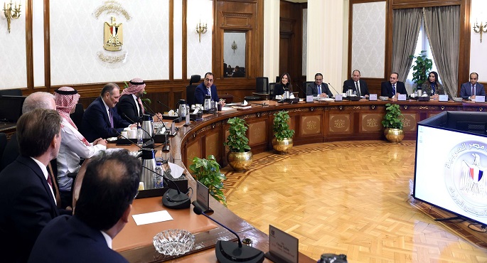 بالصور.. رئيس الوزراء يستعرض فرص زيادة الاستثمار لشركة “المراعي” السعودية في مصر خلال المرحلة المقبلة