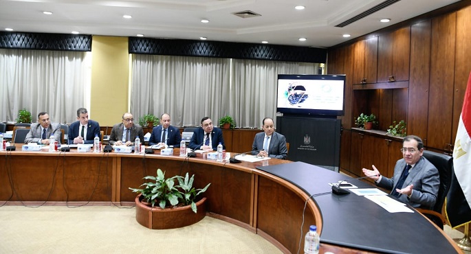 الملا: تحويل السيارات للغاز الطبيعي وفر أكثر من مليون طن وقود سائل خلال العام الماضي