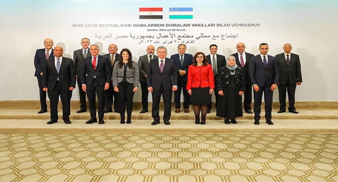 بالصور .. المشاط تُشارك في المائدة المستديرة لرئيس أوزبكستان مع رجال الأعمال والشركات المصرية