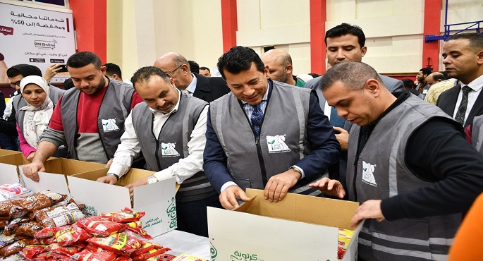 بالصور.. وزير الشباب والرئيس التنفيذي لمؤسسة مصر الخير يطلقان حملة افطار صائم رمضان 2023