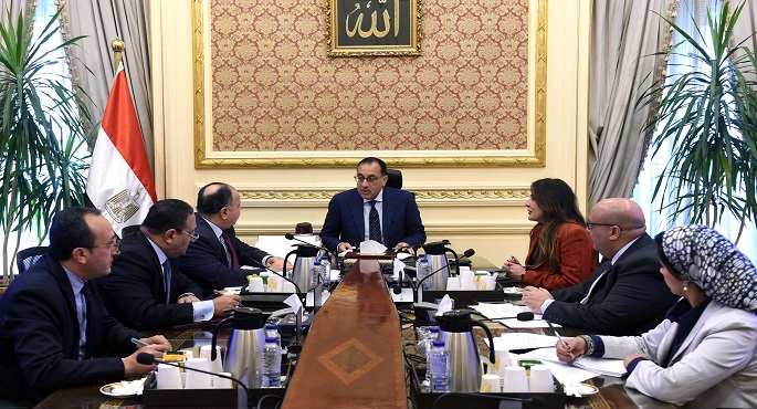 مدبولي يعقد اجتماعا لمراجعة مشروعات قوانين تتضمن تيسيرات ضريبية لتحفيز القطاع الصناعي