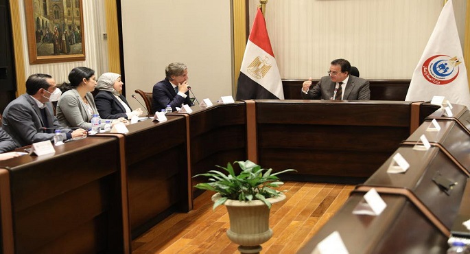 بالصور.. وزير الصحة يبحث مع الممثل المقيم لبرنامج الأمم المتحدة الإنمائي في مصر سبل التعاون المشترك