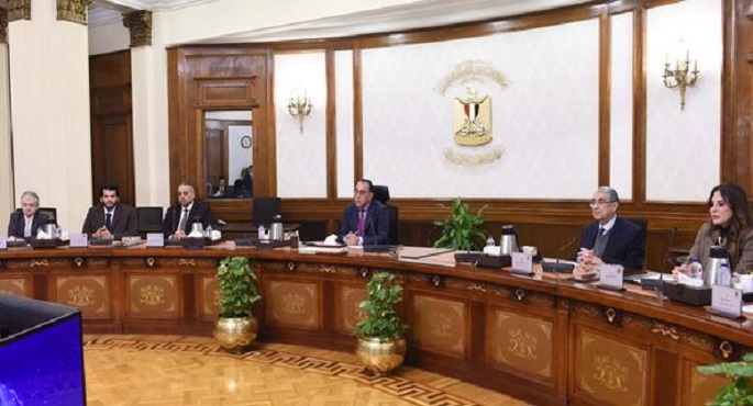 بالصور .. رئيس الوزراء يلتقى ممثلي شركات عالمية لبحث توطين صناعة مكونات مشروعات الكهرباء