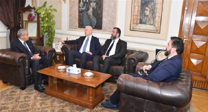 وزير التموين يبحث مع وفد بنك الاستثمار الأوروبي تمويل مشروعات الصوامع بمصر