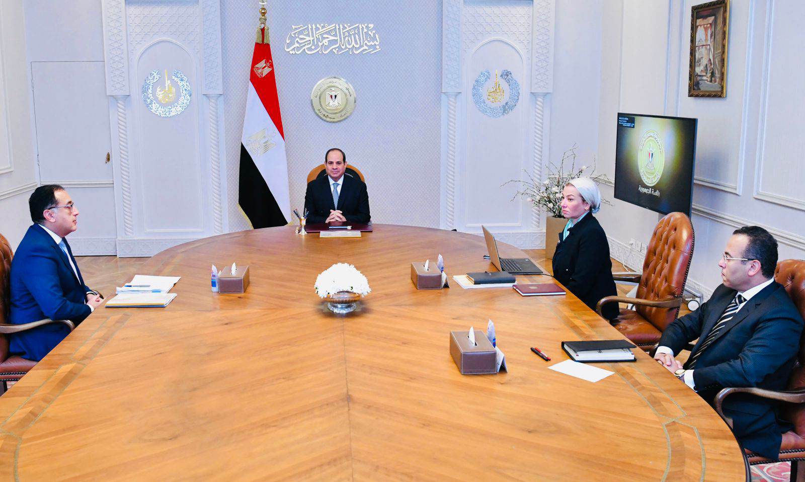 الرئيس السيسي يوجه بتحقيق التكامل بين جهود تحسين منظومة البيئة واستراتيجية الدولة