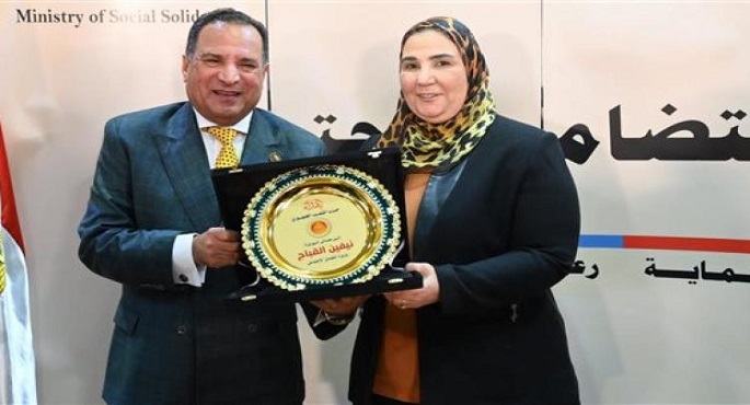 وزيرة التضامن: تنمية الأسرة تحظى باهتمام المجتمع بأكمله بدءا من القيادة السياسية