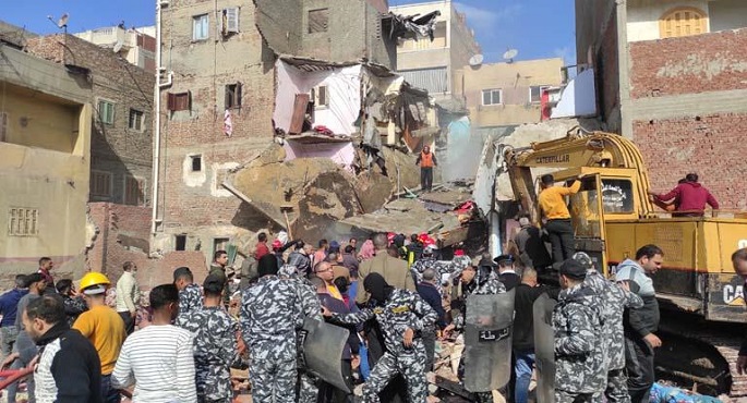 صحة البحيرة: ارتفاع عدد ضحايا انهيار منزل بدمنهور إلى 6 متوفين و23 شخصا مصابا