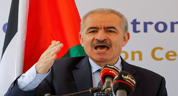 رئيس الوزراء الفلسطيني: تهجير الاحتلال الإسرائيلي للسُكان من تجمع شرق رام الله يعد إجراء عنصريا