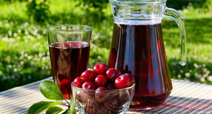 تناول عصير الكريز يقلل الأرق ويساعد على النوم بشكل أفضل