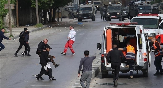 إصابة 13 فلسطينيا جراء اعتداء قوات الاحتلال الإسرائيلي في أريحا