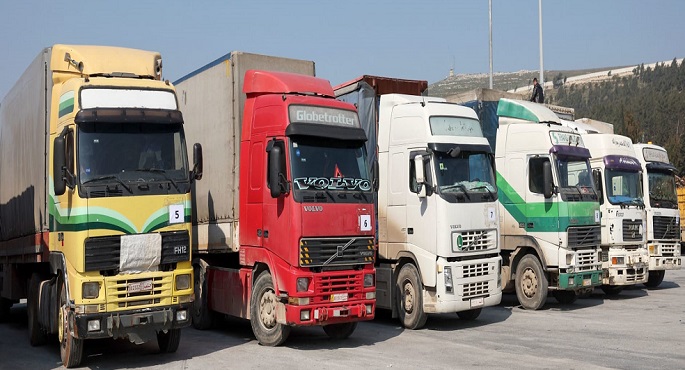 قافلة إغاثة أممية تدخل إلى شمالي غرب سوريا عبر معبر “باب الهوى” الحدودي مع تركيا