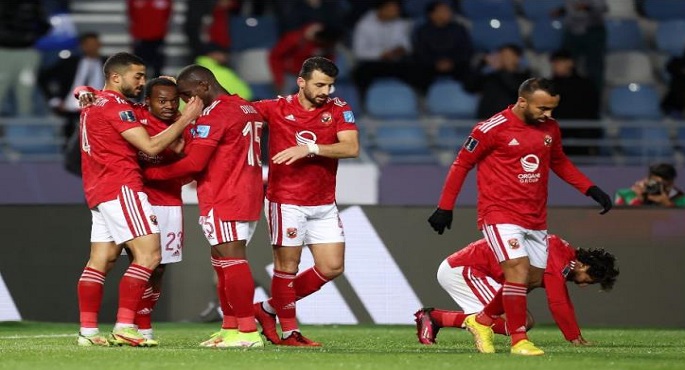الأهلي يعبر الحدود بثلاثية ويستعيد صدارة الدوري