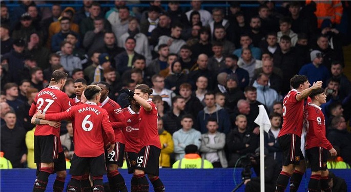 مانشستر يونايتد يرتقي لوصافة الدوري الإنجليزي بثنائية في شباك ليدز