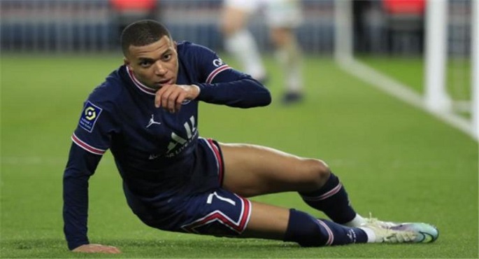 رسميا.. مبابي يغيب عن الملاعب لمدة 3 أسابيع
