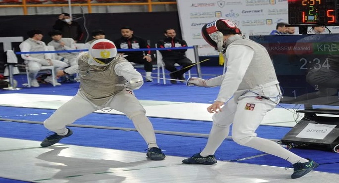 منتخب سلاح الشيش للرجال يكتسح التشيك ويتأهل لربع نهائي كأس العالم