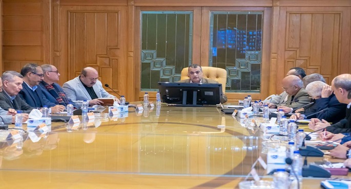 بالصور.. وزير الدولة للإنتاج الحربي يجتمع مع رؤساء مجالس إدارات الشركات والوحدات التابعة لمتابعة الموقف التنفيذي للمشروعات الجاري