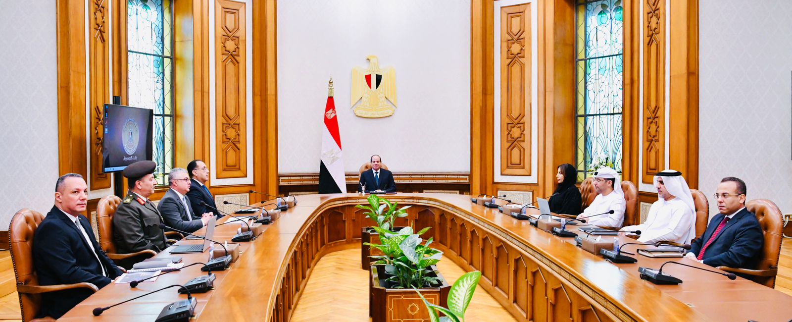 الرئيس السيسي يبحث تطوير المناطق اللوجستية مع الرئيس التنفيذي لمواني أبو ظبي