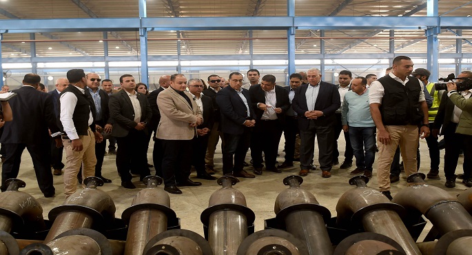 بالصور.. مدبولي يتفقد مصنع شركة “السويدي الوطنية للصناعات والمشروعات الهندسية” بالمنطقة الاقتصادية لقناة السويس