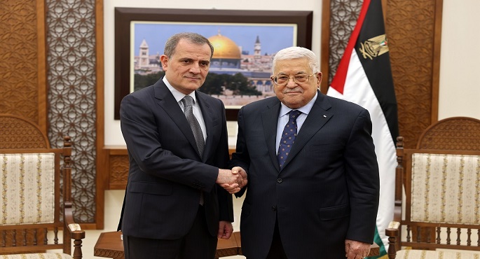 الرئيس عباس يبحث مع وزير خارجية أذربيجان آخر مستجدات الأوضاع في الأراضي الفلسطينية