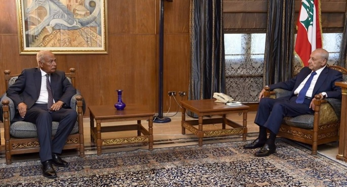 أبو الغيط يبحث مع رئيس مجلس النواب اللبناني الأوضاع في البلاد