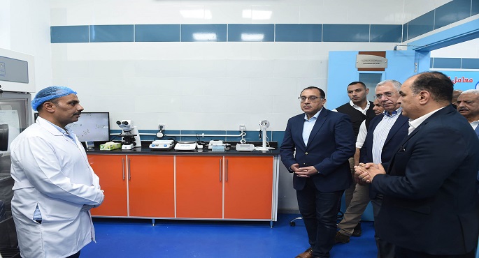 بالصور.. رئيس الوزراء يشهد افتتاح معمل الحجر الزراعي بميناء العين السخنة