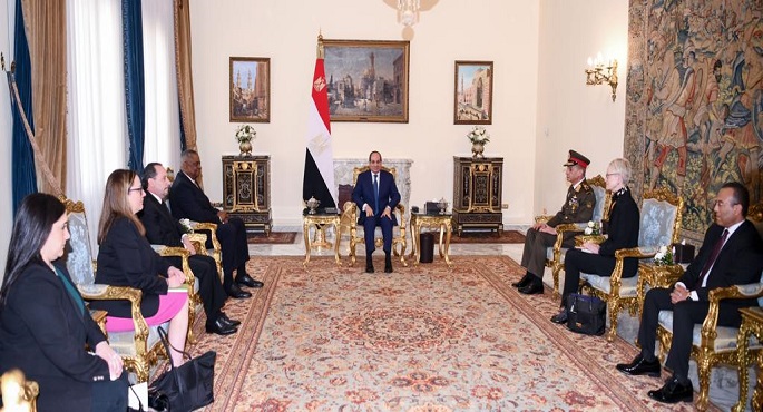 خلال استقباله وزير الدفاع الأمريكي.. الرئيس السيسي يؤكد حرص مصر على تدعيم الشراكة الاستراتيجية مع الولايات المتحدة
