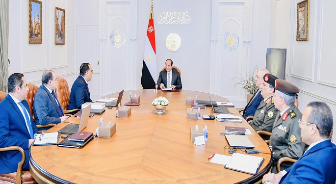 الرئيس السيسي يوجه بالمتابعة الدورية الدقيقة لمختلف الأعمال الإنشائية والمشروعات بالعاصمة الإدارية