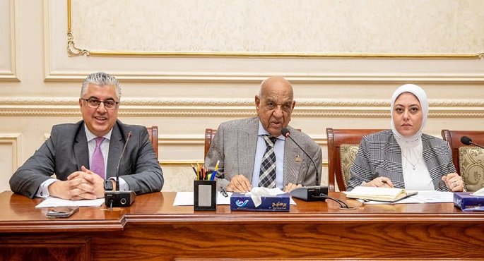 بالصور.. لجنة الطاقة بمجلس الشيوخ تناقش مستجدات ملف الوقود الأخضر في اقتصادية قناة السويس