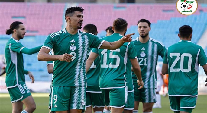 الجزائر تفوز على النيجر وتصبح ثالث المتأهلين إلى أمم إفريقيا