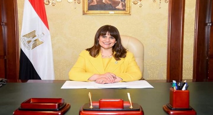 الهجرة : تحديث تطبيق “سيارات المصريين بالخارج” ومد التسجيل حتى 14 مايو